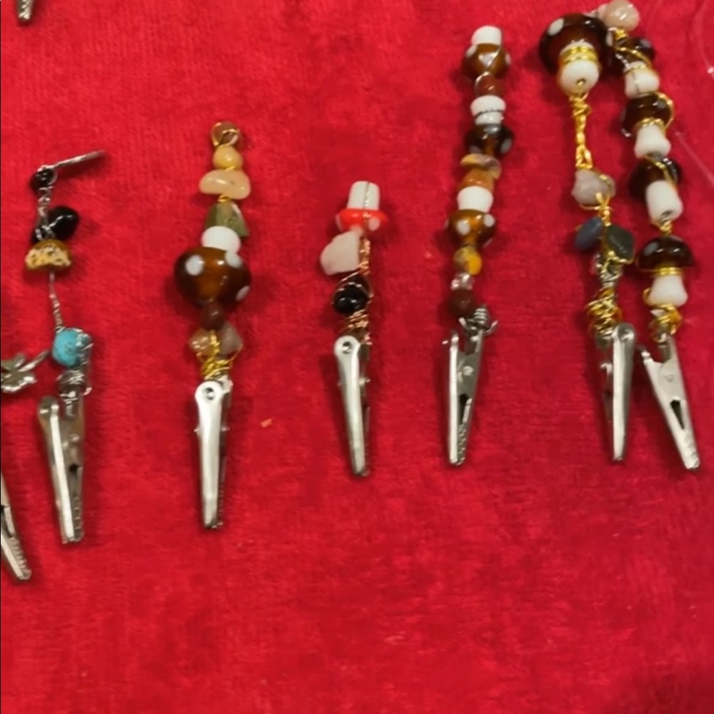 Roach clips - Picture 2 of 3